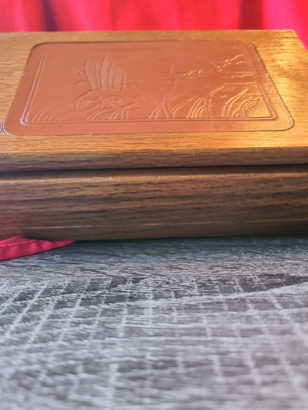 Vintage Brown and Wood-Tone Embossed Bird Jewelry Box